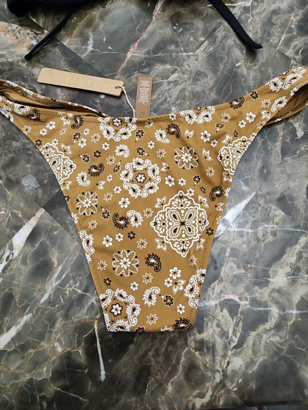 SKIMS brand new